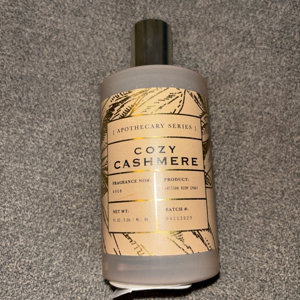 Cozy Cashmere Artisan Room Spray - Neutral Beige